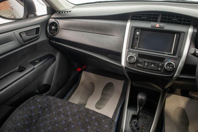 Toyota Corolla XI (E160 E170) Рестайлинг 2 с пробегом 2018 года, цена 1 469 000 рублей, 89000 км, универсал, Автокод Объявления