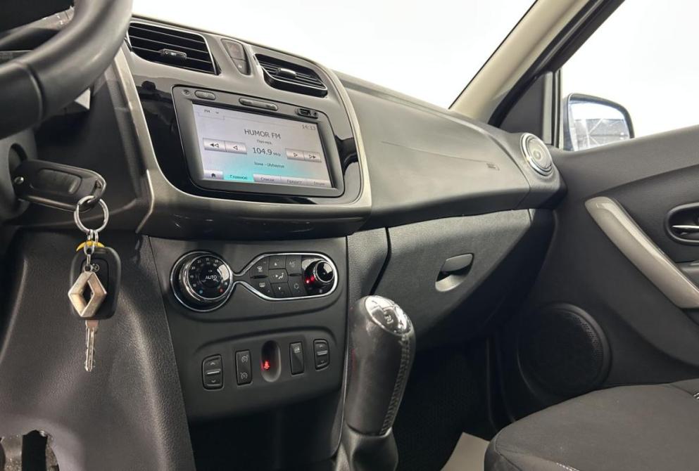 Renault Logan II Рестайлинг Саранск  - изображение 23