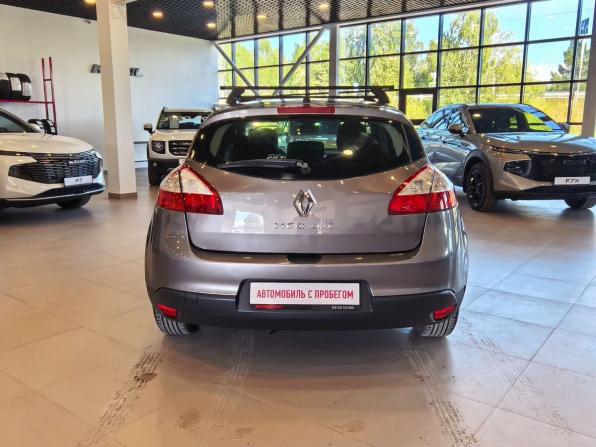 Renault Megane III Рестайлинг с пробегом 2012 года, цена 449 000 рублей, 354044 км, хэтчбек, Автокод Объявления
