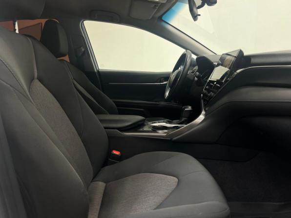 Toyota Camry VIII (XV70) Рестайлинг с пробегом 2021 года, цена 2 950 000 рублей, 60000 км, седан, Автокод Объявления