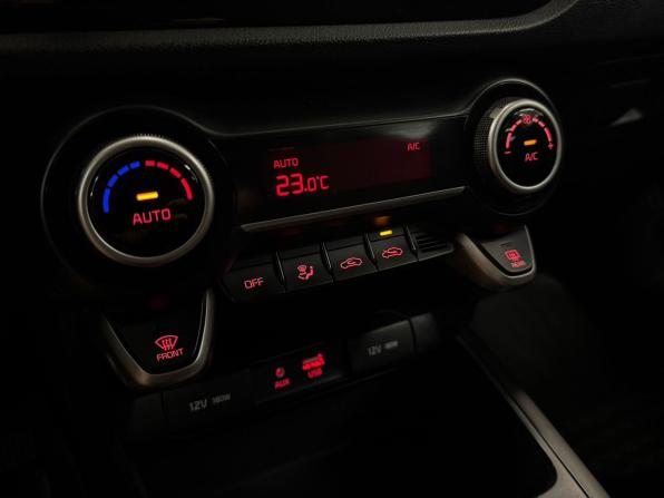 Kia Rio IV с пробегом 2018 года, цена 1 450 000 рублей, 96773 км, хэтчбек, Автокод Объявления