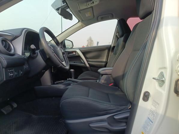 Toyota RAV4 IV (XA40) Рестайлинг с пробегом 2017 года, цена 1 895 000 рублей, 185365 км, внедорожник, Автокод Объявления