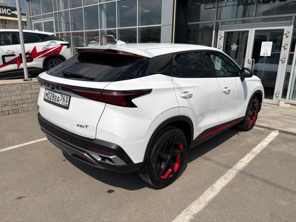 Omoda C5 I с пробегом 2022 года, цена 1 690 000 рублей, 47400 км, внедорожник, Автокод Объявления