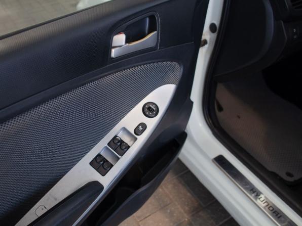 Hyundai Solaris I с пробегом 2011 года, цена 745 000 рублей, 178189 км, седан, Автокод Объявления