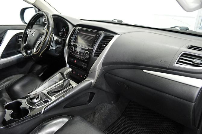 Mitsubishi Pajero Sport III с пробегом 2019 года, цена 2 449 000 рублей, 260000 км, внедорожник, Автокод Объявления