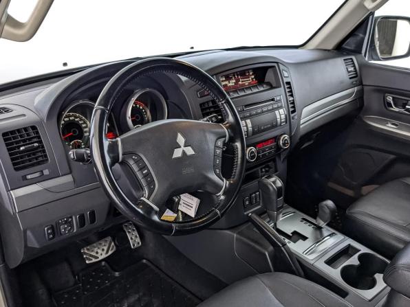 Mitsubishi Pajero IV Рестайлинг 1 с пробегом 2012 года, цена 2 350 000 рублей, 112452 км, внедорожник, Автокод Объявления