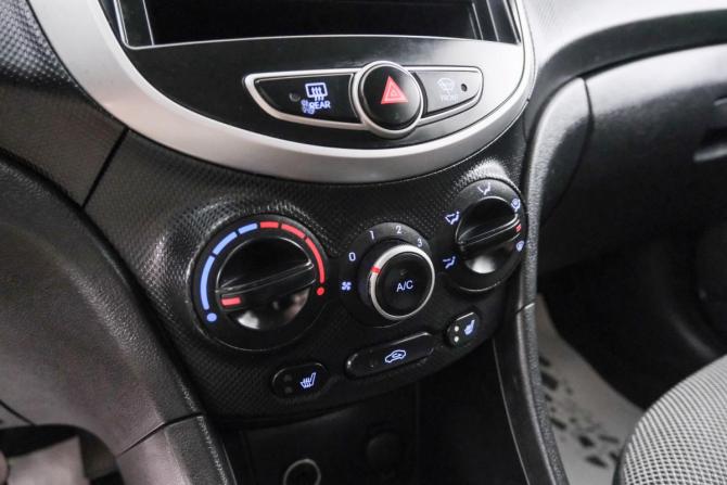 Hyundai Solaris I с пробегом 2011 года, цена 699 000 рублей, 207300 км, седан, Автокод Объявления