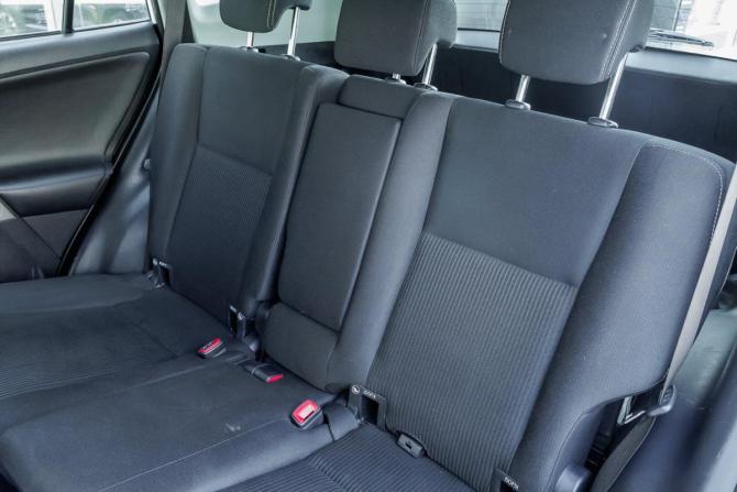 Toyota RAV4 IV (XA40) Рестайлинг с пробегом 2015 года, цена 1 682 000 рублей, 235000 км, внедорожник, Автокод Объявления