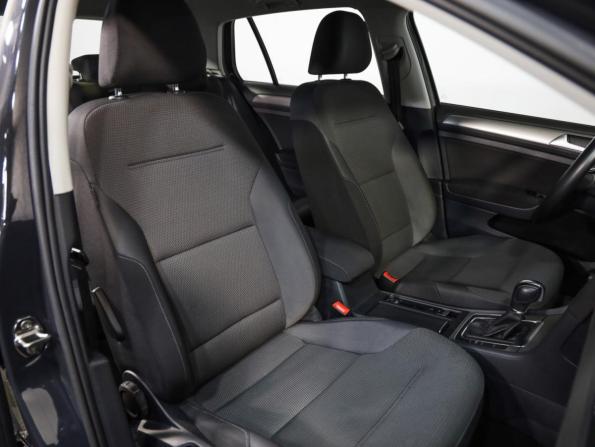 Volkswagen Golf VII с пробегом 2015 года, цена 1 349 000 рублей, 100688 км, хэтчбек, Автокод Объявления
