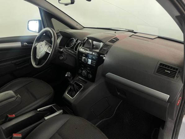Opel Zafira B Рестайлинг с пробегом 2008 года, цена 423 000 рублей, 330800 км, минивэн, Автокод Объявления