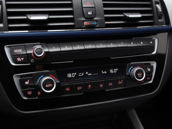 BMW 1 серии II (F20/F21) Рестайлинг 2 с пробегом 2019 года, цена 1 989 000 рублей, 105474 км, хэтчбек, Автокод Объявления