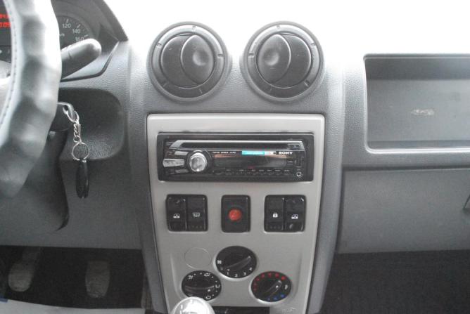 Renault Logan I с пробегом 2009 года, цена 350 000 рублей, 169450 км, седан, Автокод Объявления