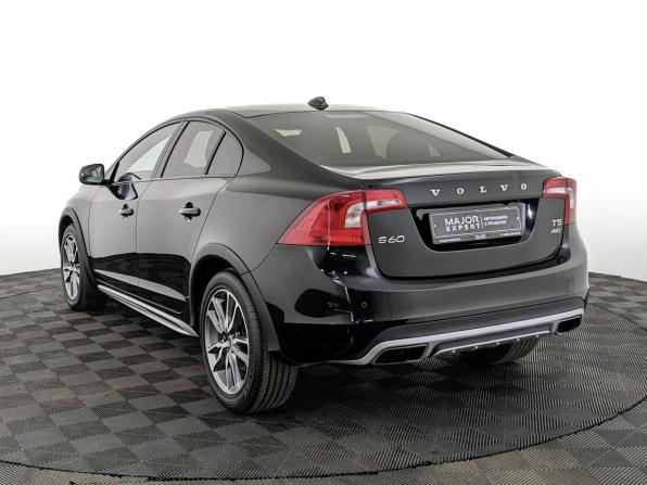 Volvo S60 Cross Country с пробегом 2018 года, цена 2 450 000 рублей, 101501 км, седан, Автокод Объявления