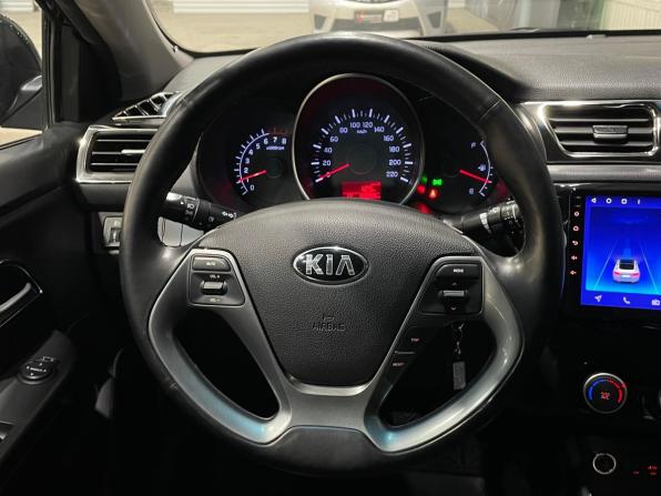Kia Rio III Рестайлинг с пробегом 2016 года, цена 879 000 рублей, 138267 км, седан, Автокод Объявления