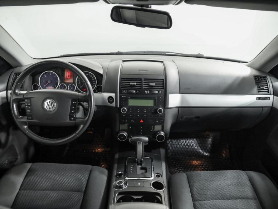 Volkswagen Touareg I Рестайлинг Санкт-Петербург  - изображение 10