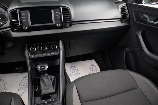 Skoda Karoq I с пробегом 2020 года, цена 2 189 000 рублей, 84555 км, внедорожник, Автокод Объявления