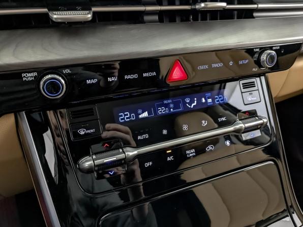Kia Carnival IV с пробегом 2023 года, цена 4 273 500 рублей, 82926 км, минивэн, Автокод Объявления