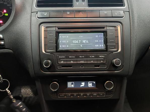Volkswagen Polo V с пробегом 2013 года, цена 1 000 000 рублей, 121011 км, седан, Автокод Объявления