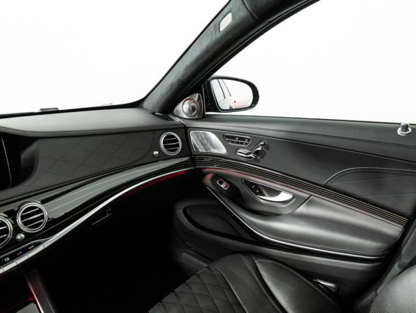 Mercedes-Benz Maybach S-Класс I (X222) Рестайлинг с пробегом 2019 года, цена 8 999 999 рублей, 33581 км, седан, Автокод Объявления