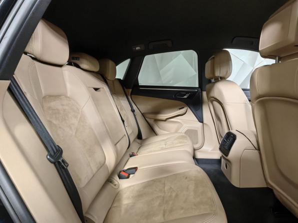 Porsche Macan I Рестайлинг с пробегом 2019 года, цена 4 513 600 рублей, 75981 км, внедорожник, Автокод Объявления