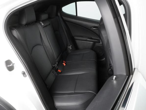 Lexus UX I с пробегом 2021 года, цена 3 599 000 рублей, 24532 км, внедорожник, Автокод Объявления