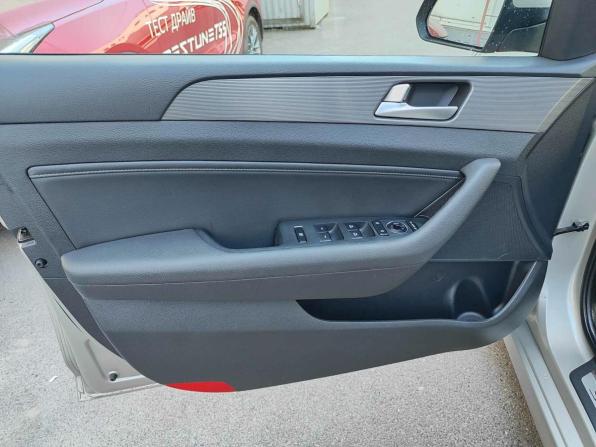 Hyundai Sonata VII (LF) Рестайлинг с пробегом 2018 года, цена 1 885 000 рублей, 122867 км, седан, Автокод Объявления