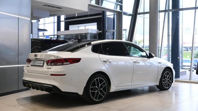 Kia Optima IV Рестайлинг с пробегом 2018 года, цена 1 850 000 рублей, 136643 км, седан, Автокод Объявления
