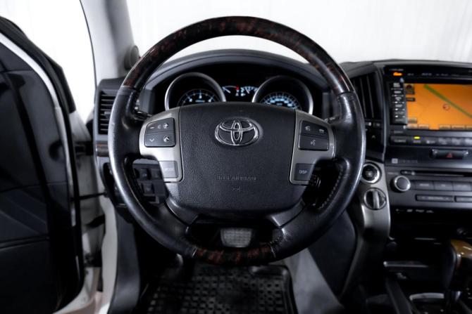 Toyota Land Cruiser 200 Series с пробегом 2011 года, цена 2 699 000 рублей, 406238 км, внедорожник, Автокод Объявления