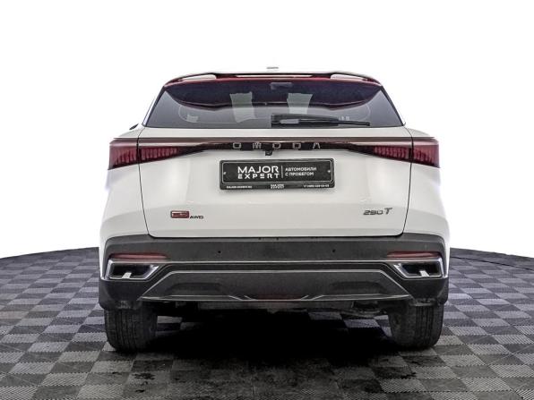 Omoda C5 I Рестайлинг с пробегом 2024 года, цена 2 040 000 рублей, 33931 км, внедорожник, Автокод Объявления