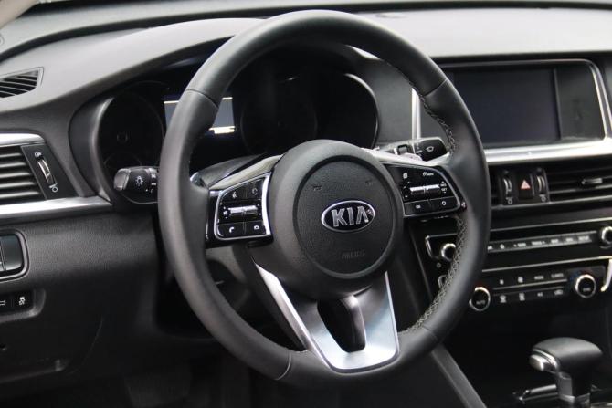 Kia Optima IV Рестайлинг с пробегом 2019 года, цена 1 595 950 рублей, 129902 км, седан, Автокод Объявления