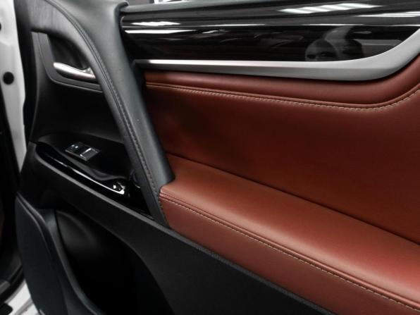 Lexus LX III Рестайлинг 2 с пробегом 2019 года, цена 9 899 000 рублей, 78237 км, внедорожник, Автокод Объявления