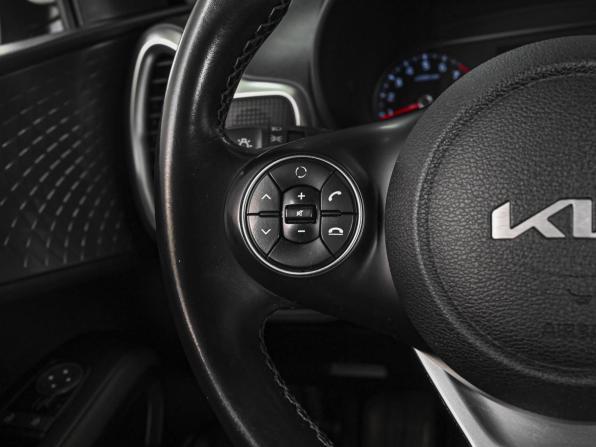 Kia Soul III Рестайлинг с пробегом 2022 года, цена 1 997 000 рублей, 60219 км, хэтчбек, Автокод Объявления