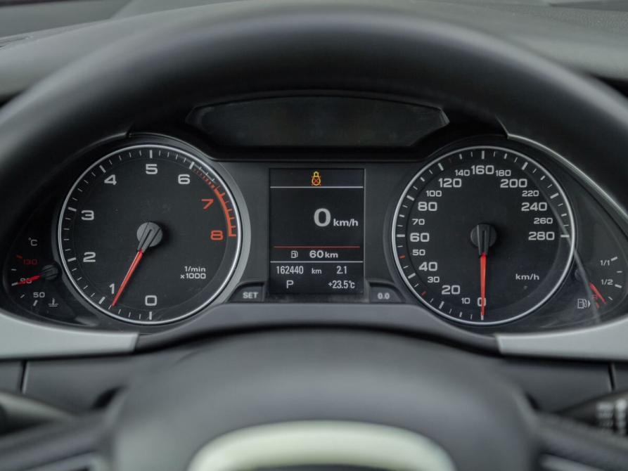 Audi A4 IV (B8) Тюмень  - изображение 9