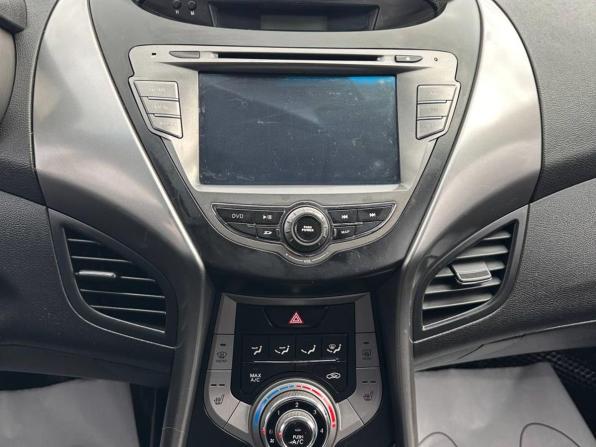Hyundai Elantra V (MD) Рестайлинг с пробегом 2013 года, цена 998 000 рублей, 229830 км, седан, Автокод Объявления
