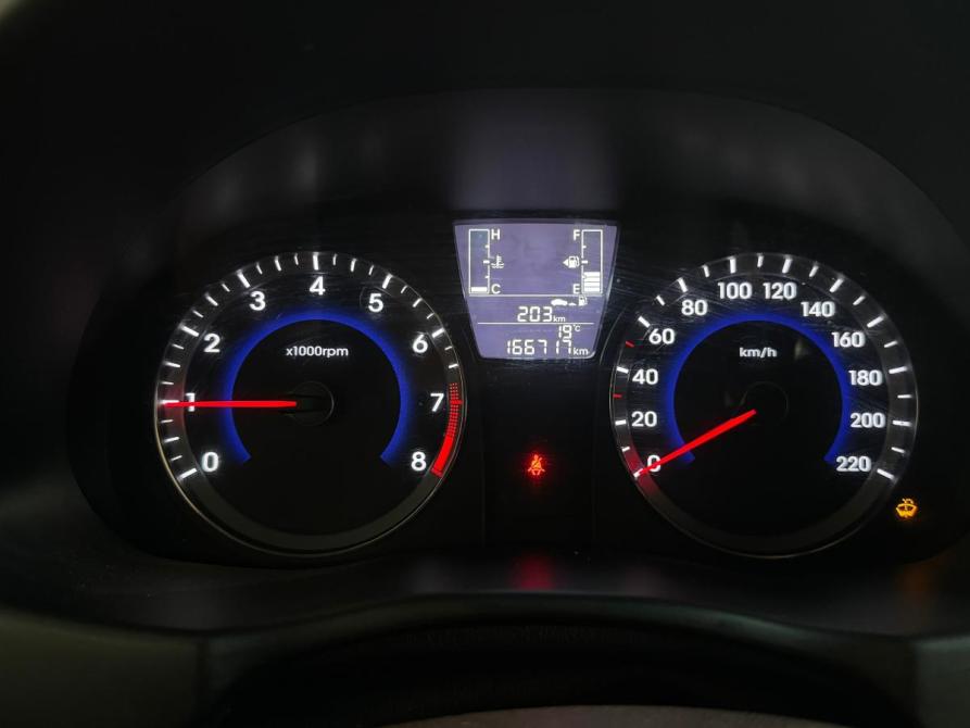 Hyundai Solaris I Рестайлинг Волжский  - изображение 15
