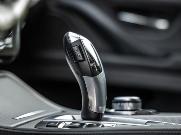 BMW 5 серии VI (F10/F11/F07) Рестайлинг с пробегом 2013 года, цена 1 798 000 рублей, 198070 км, седан, Автокод Объявления