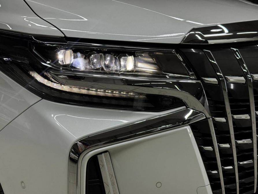 Toyota Alphard III Рестайлинг Благовещенск  - изображение 17