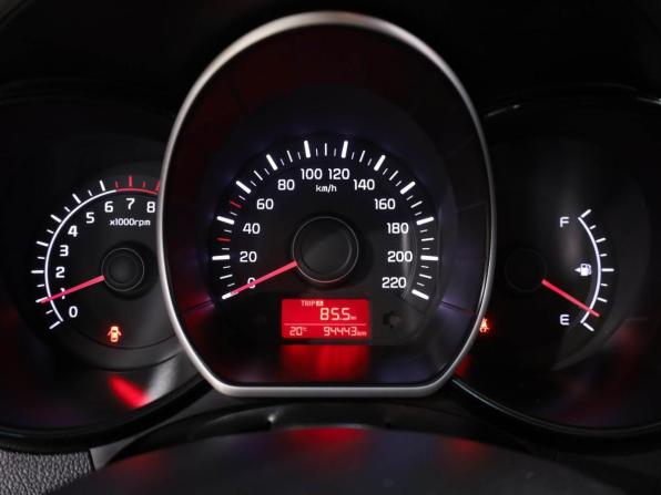 Kia Rio III Рестайлинг с пробегом 2016 года, цена 1 015 000 рублей, 94443 км, седан, Автокод Объявления