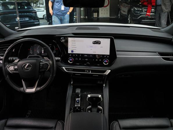 Lexus RX V с пробегом 2023 года, цена 8 000 000 рублей, 23641 км, внедорожник, Автокод Объявления