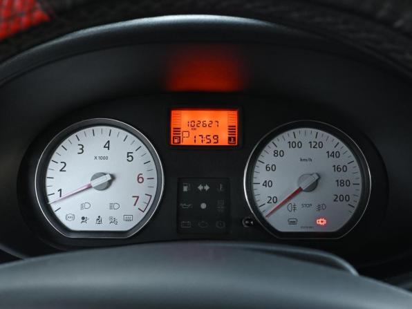 Renault Sandero I с пробегом 2013 года, цена 959 000 рублей, 102627 км, хэтчбек, Автокод Объявления