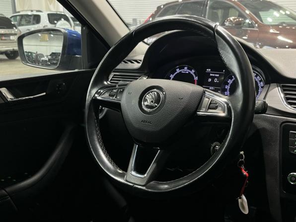Skoda Rapid I Рестайлинг с пробегом 2019 года, цена 1 260 000 рублей, 131600 км, лифтбек, Автокод Объявления