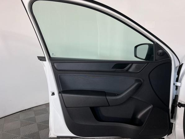 Skoda Rapid I с пробегом 2016 года, цена 1 025 000 рублей, 120000 км, лифтбек, Автокод Объявления