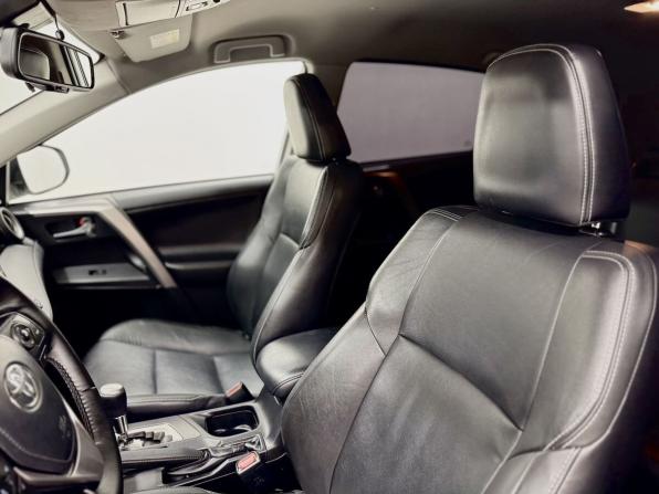 Toyota RAV4 IV (XA40) Рестайлинг с пробегом 2018 года, цена 2 615 000 рублей, 108560 км, внедорожник, Автокод Объявления