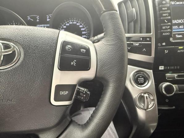 Toyota Land Cruiser 200 Series Рестайлинг 1 с пробегом 2015 года, цена 4 200 000 рублей, 172450 км, внедорожник, Автокод Объявления