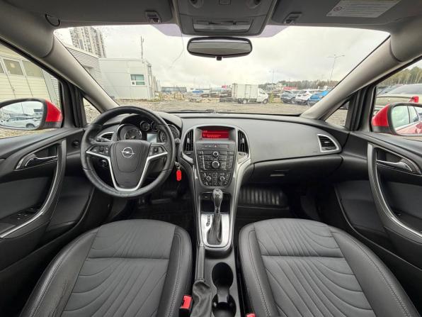 Opel Astra J Рестайлинг с пробегом 2013 года, цена 720 000 рублей, 146000 км, хэтчбек, Автокод Объявления