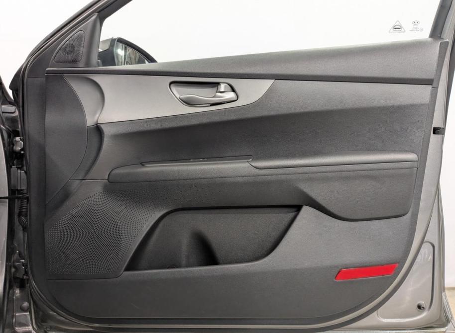 Kia Cerato IV Санкт-Петербург  - изображение 24