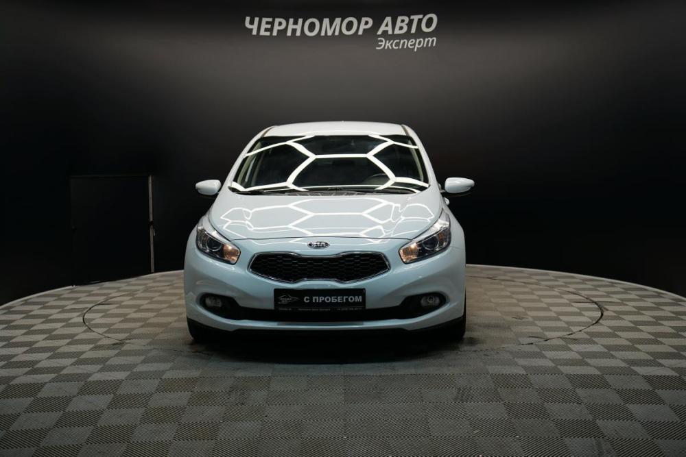 Kia Ceed II Крым  - изображение 8