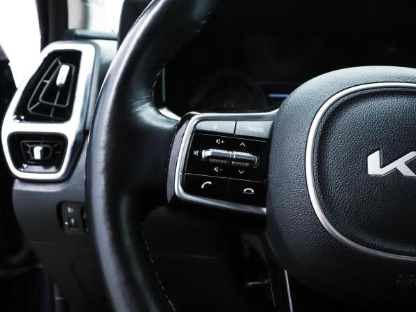 Kia Sorento IV с пробегом 2022 года, цена 4 379 000 рублей, 83795 км, внедорожник, Автокод Объявления