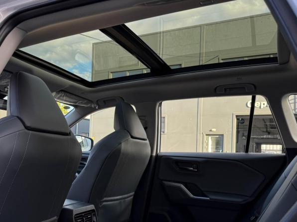 Toyota RAV4 V (XA50) с пробегом 2026 года, цена 4 280 000 рублей, 34 км, внедорожник, Автокод Объявления