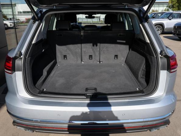 Volkswagen Touareg III с пробегом 2022 года, цена 7 298 000 рублей, 28122 км, внедорожник, Автокод Объявления